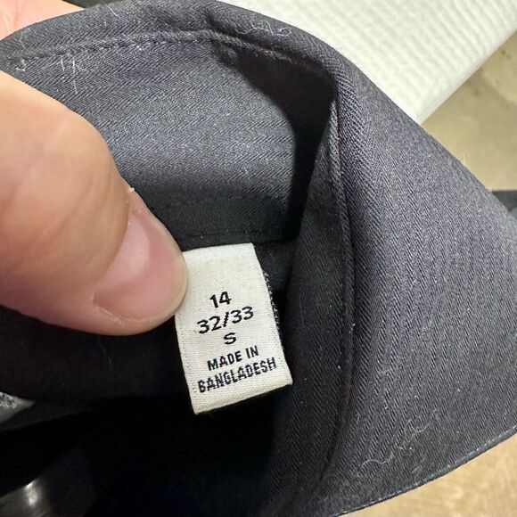 Calvin Klein Classic Black Dress Shirt (1071) - Picture 3 of 3